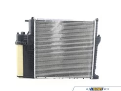 CSF OE Style Radiator - E30 318i/is, E36 318i/is/ti, Z3 1.9 -Auto Parts 1084474 x800