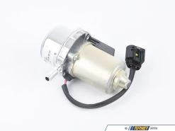 Hella Vacuum Pump - E90, E92, E93 -Auto Parts 1101113 x800