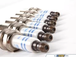 OEM Bosch Spark Plugs - Set Of Six (#FR7NPP332) -Auto Parts 125833 x800