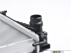 CSF OE Style Radiator - E39 528 (09/1998+) -Auto Parts 1290324 x800