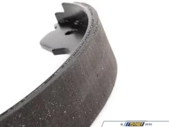 Parking Brake Shoe Set - E46 M3, E39 M5, E60, E63, E65, X3, X5, Z4 -Auto Parts 130688 x800