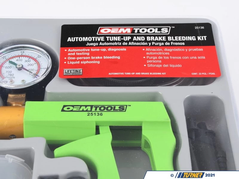 Vacuum Pump And Brake Bleeding Kit 4 Vacuum Pump And Brake Bleeding Kit - Image 2