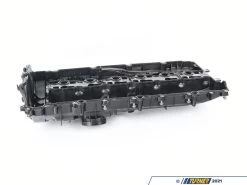 B58 Valve Cover -Auto Parts 1569985 x800