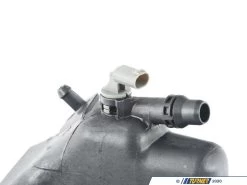 Rein Coolant Expansion Tank - E65, E66 -Auto Parts 1643240 x800