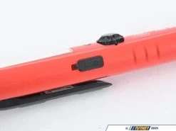 The BOSS LED Swirl-Finder Light -Auto Parts 1673616 x800