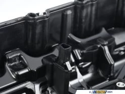 Bremmen Cylinder Head Valve Cover - E82/88 E9X F3X F22/23 F06/10/12/13 N55 3.0L -Auto Parts 1690041 x800