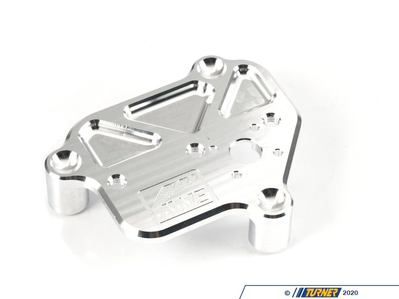 AWE Resonated Touring Edition Exhaust - Chrome Silver Tips 9 AWE Resonated Touring Edition Exhaust - Chrome Silver Tips - Image 7