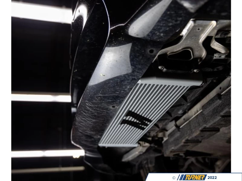 Mishimoto Performance Engine Oil Cooler - F10/90 M5, F06/12/13 M6, G14/15/16 M850i 6 Mishimoto Performance Engine Oil Cooler - F10/90 M5, F06/12/13 M6, G14/15/16 M850i - Image 4