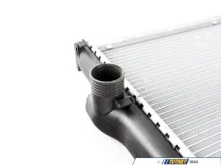 E36 OEM Behr Radiator 29 E36 OEM Behr Radiator -Auto Parts 1796406 x800