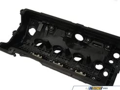 Valve Cover - Right -Auto Parts 1867878 x800