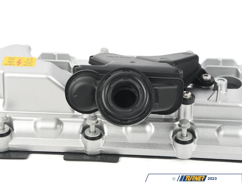 E9X M3 Valve Cover - Right 8 E9X M3 Valve Cover - Right - Image 6