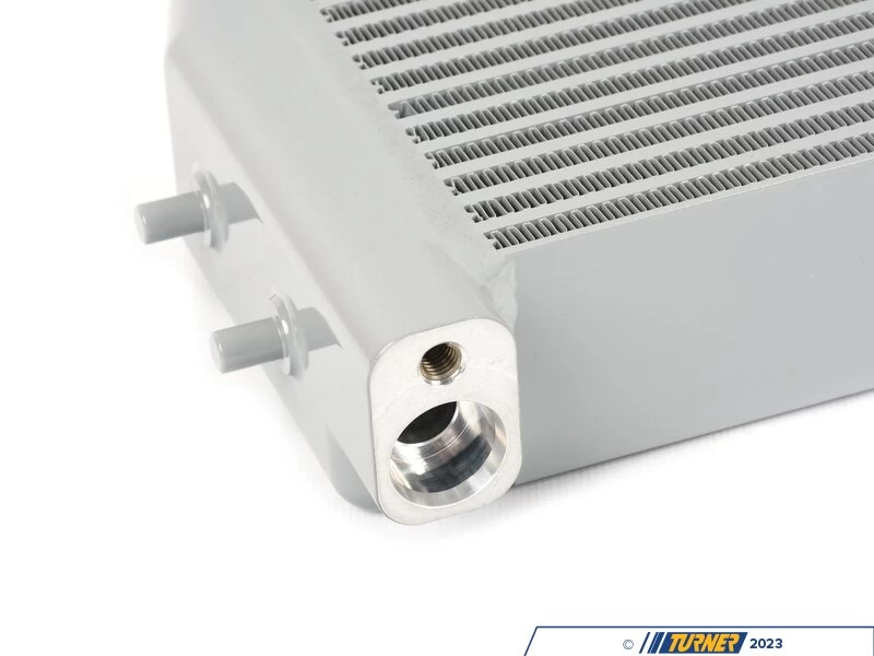 Mishimoto Performance Engine Oil Cooler - F10/90 M5, F06/12/13 M6, G14/15/16 M850i 10 Mishimoto Performance Engine Oil Cooler - F10/90 M5, F06/12/13 M6, G14/15/16 M850i - Image 8
