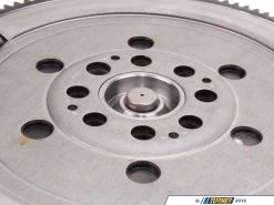 Dual Mass Flywheel - E46 325i 330i , E60, E85 Z4 -Auto Parts 321837 x800