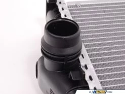 E39 540i 99-03 Automatic, E38 99-01 OEM Behr Radiator 14 E39 540i 99-03 Automatic, E38 99-01 OEM Behr Radiator -Auto Parts 364803 x800