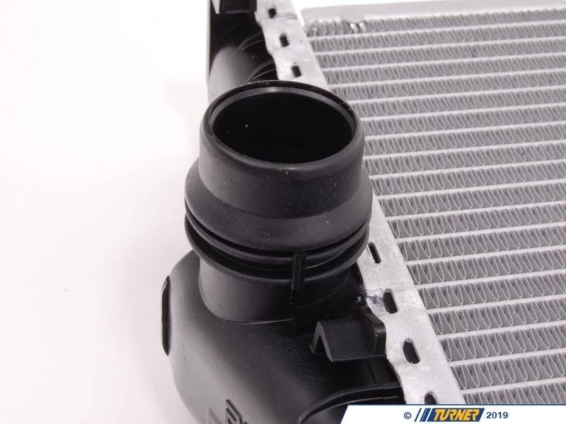 E39 540i 99-03 Automatic, E38 99-01 OEM Behr Radiator 6 E39 540i 99-03 Automatic, E38 99-01 OEM Behr Radiator - Image 4