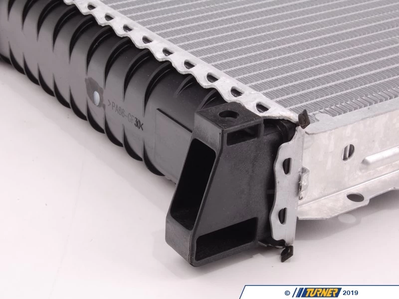 E39 540i 99-03 Automatic, E38 99-01 OEM Behr Radiator 10 E39 540i 99-03 Automatic, E38 99-01 OEM Behr Radiator - Image 8