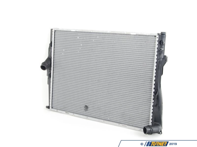 E82 128i, E9X 325i/xi 328i/xi OEM Behr Radiator 3 E82 128i, E9X 325i/xi 328i/xi OEM Behr Radiator