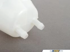 Genuine BMW Brake Fluid Expansion Tank - E10 E3 E9 -Auto Parts 505274 x800