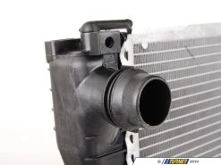 E39 540i 99-03 Automatic, E38 99-01 OEM Behr Radiator 17 E39 540i 99-03 Automatic, E38 99-01 OEM Behr Radiator -Auto Parts 518285 x800
