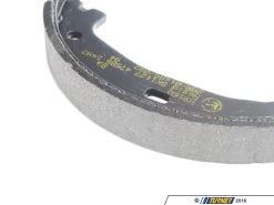 Parking Brake Shoe Set - E46 323i, 325i 328i, E85 Z4, F30 -Auto Parts 522654 x800