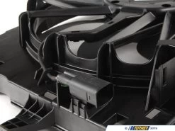 Genuine BMW Radiator Cooling Fan Assembly - E60/E63/E64 550i 650i -Auto Parts 564937 x800