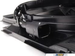 Genuine BMW Radiator Cooling Fan Assembly -Auto Parts 642048 x800