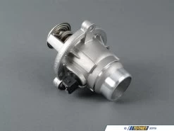 Water Pump And Thermostat Kit - E70 E71 F01 F02 F06 F07 F10 F12 F13 -Auto Parts 761751 x800