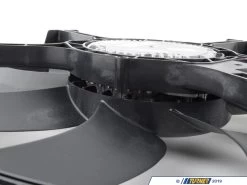 Mahle-Behr Fan Assembly - With Frame - E60, E61 -Auto Parts 774443 x800