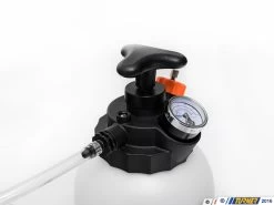 3-Liter European Pressure Brake Bleeder With Catch Bottle -Auto Parts 829134 x800 1