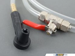 6.5 Liter Fluid Extractor With Brake Bleeding Adapter 27 6.5 Liter Fluid Extractor With Brake Bleeding Adapter -Auto Parts 976294 x800